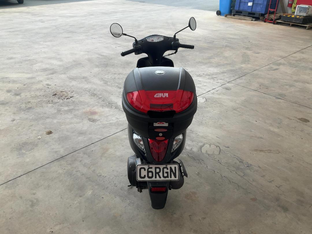 Photo '4' of Suzuki UZ50