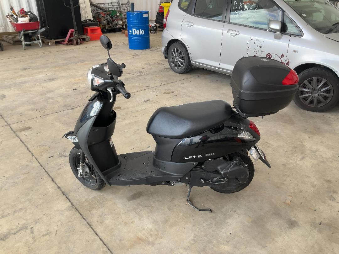 Photo '6' of Suzuki UZ50