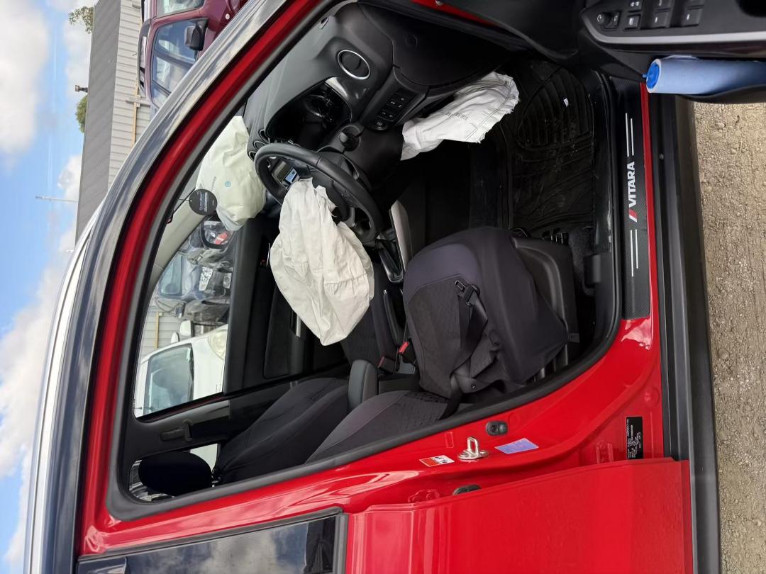 Photo '9' of Suzuki Vitara Turbo