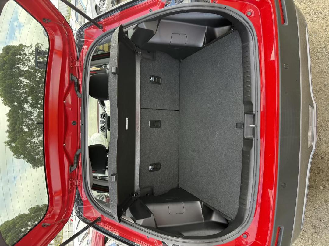 Photo '11' of Suzuki Vitara Turbo