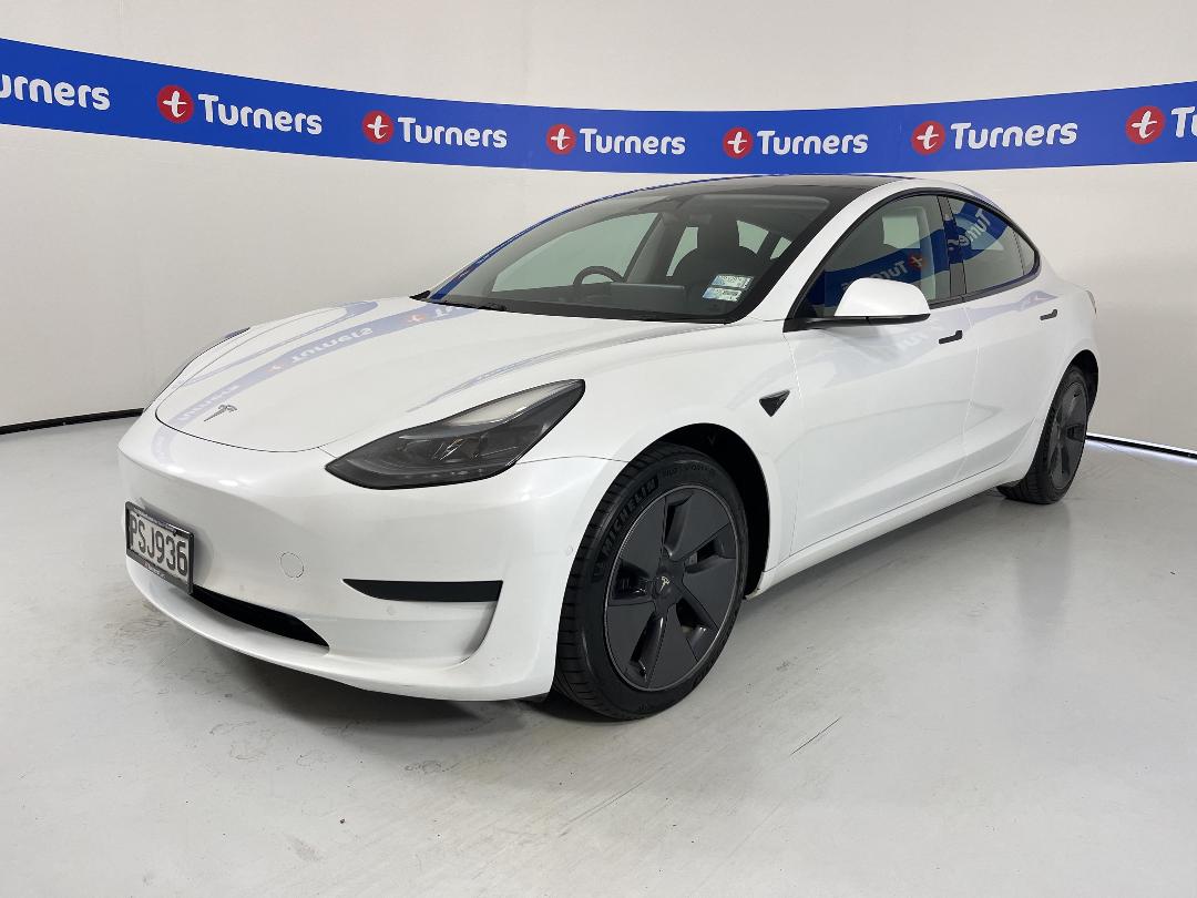 Photo '4' of Tesla Model 3