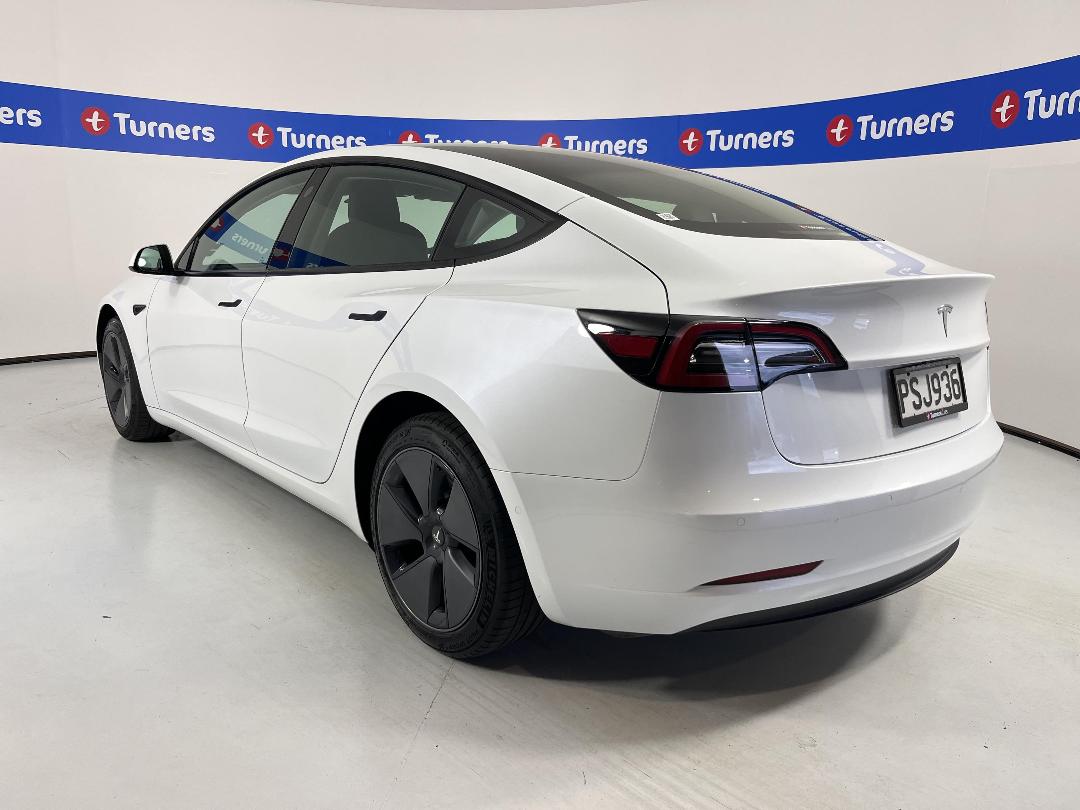 Photo '5' of Tesla Model 3