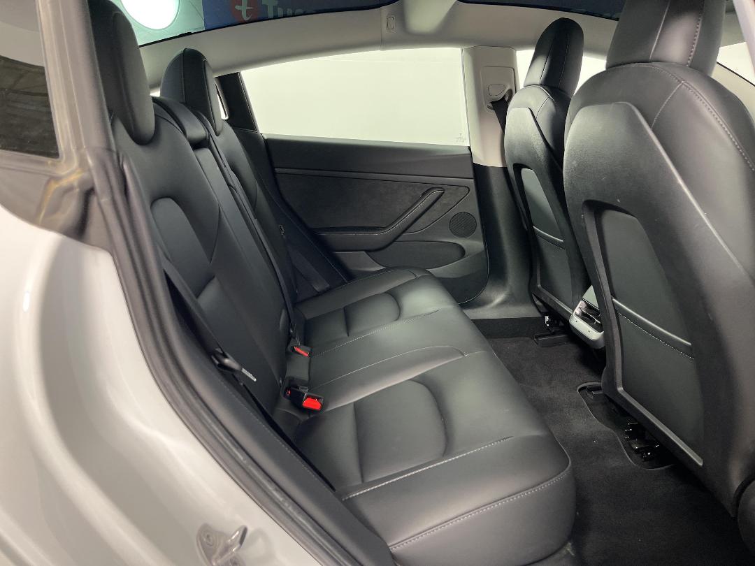 Photo '20' of Tesla Model 3