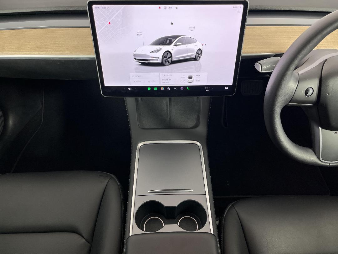 Photo '18' of Tesla Model 3