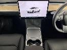 Thumbnail '18' of Tesla Model 3