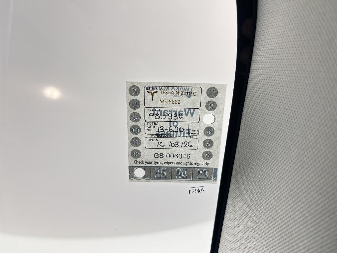 Photo '33' of Tesla Model 3