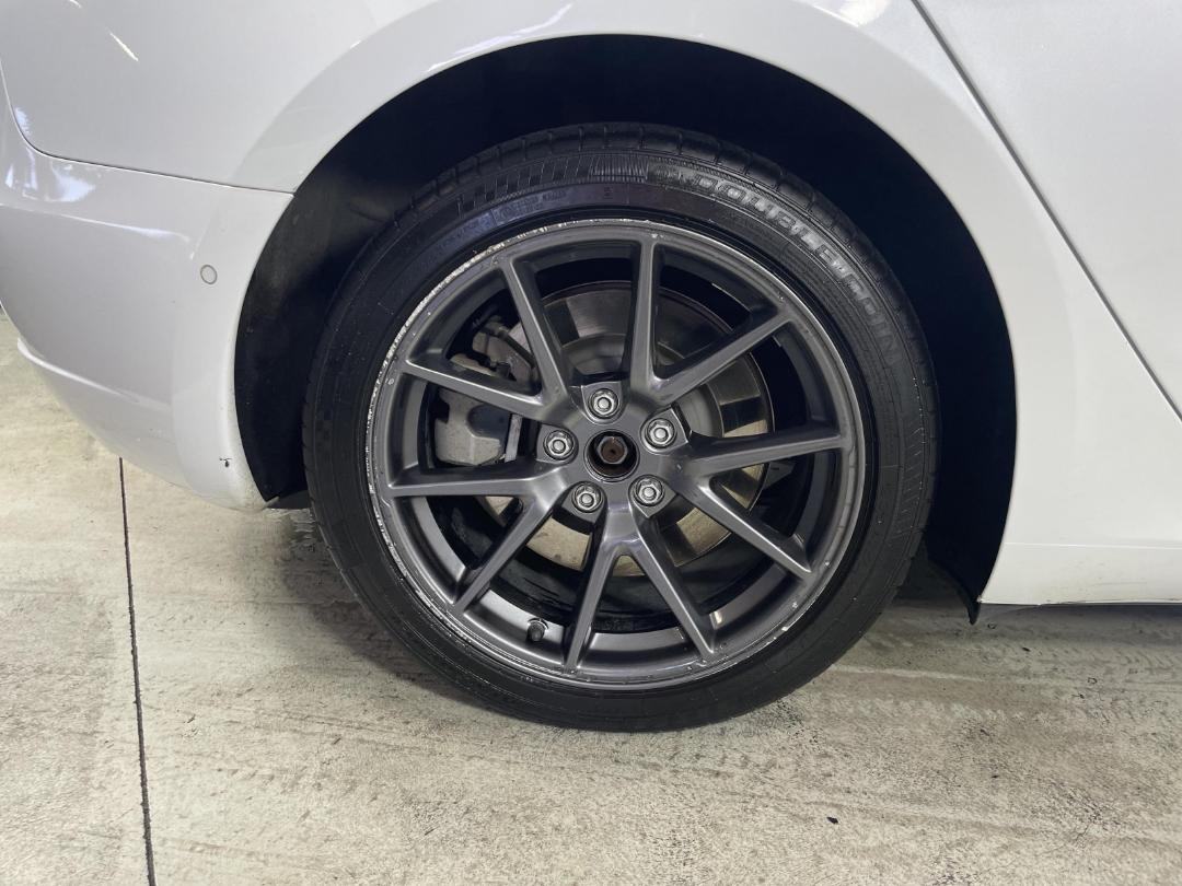 Photo '12' of Tesla Model 3