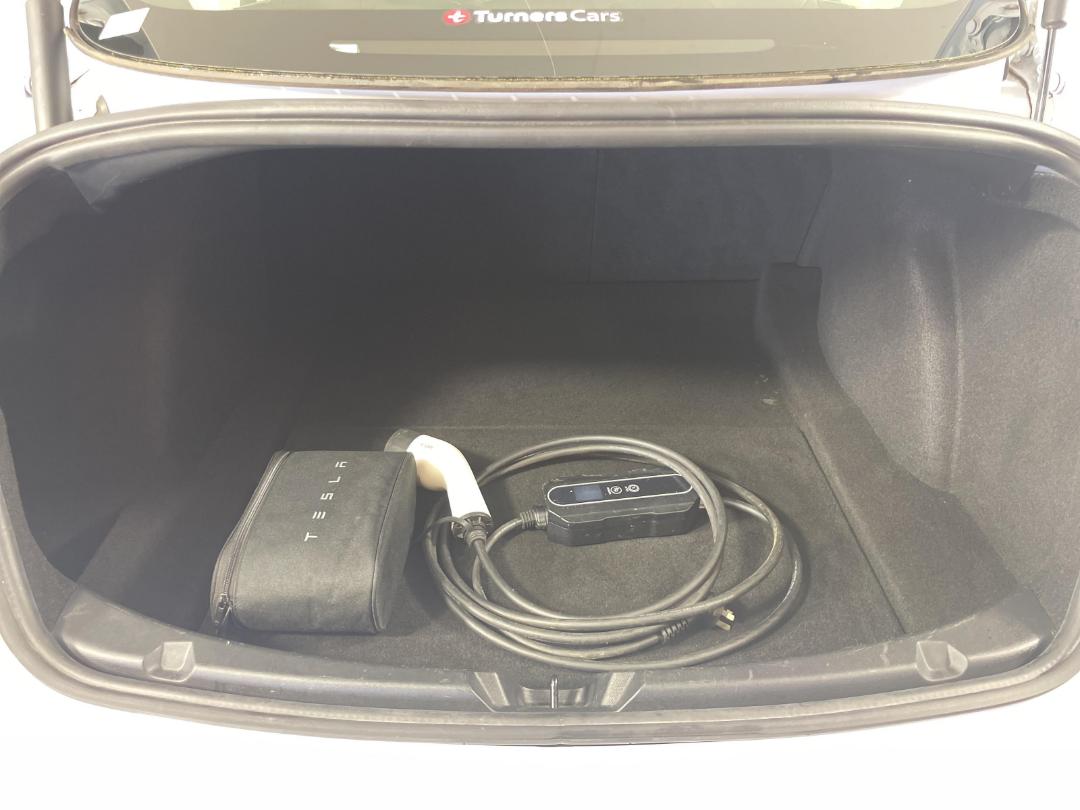 Photo '14' of Tesla Model 3