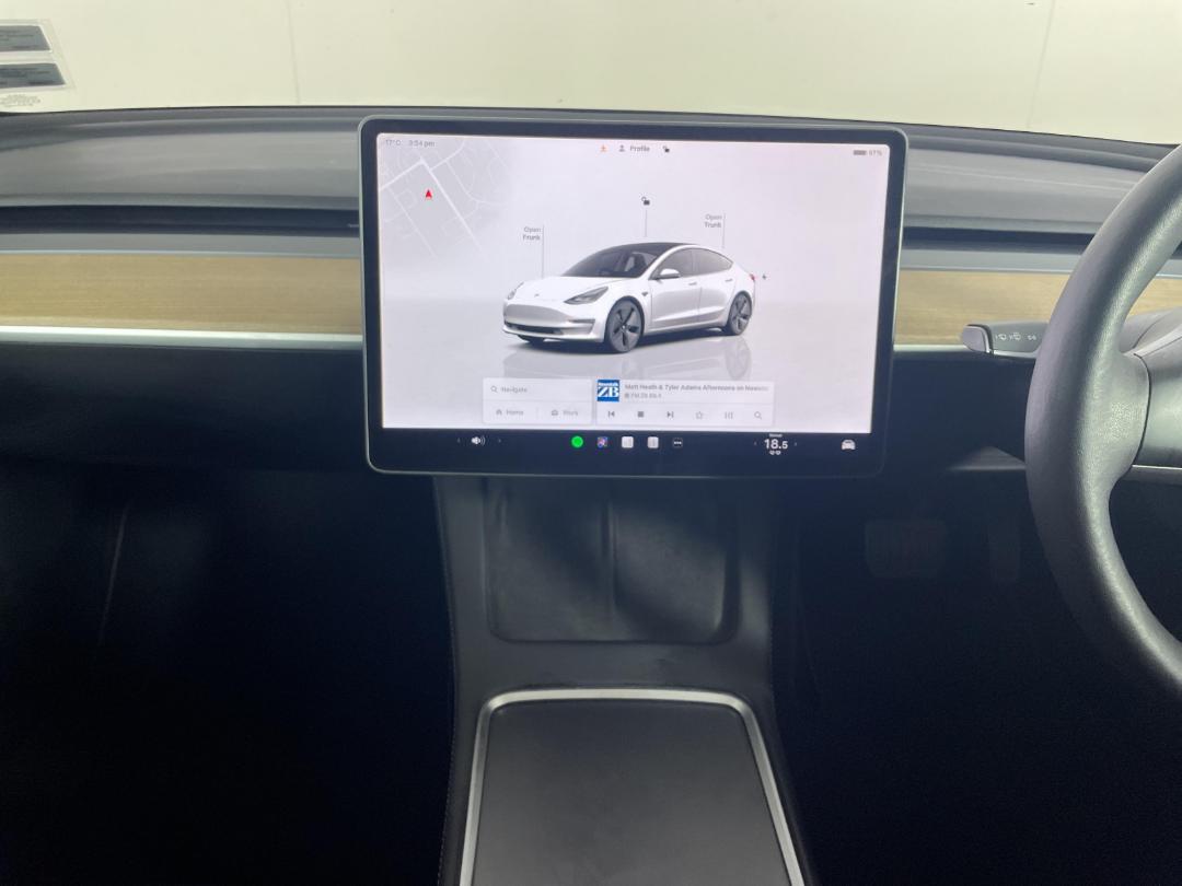 Photo '18' of Tesla Model 3