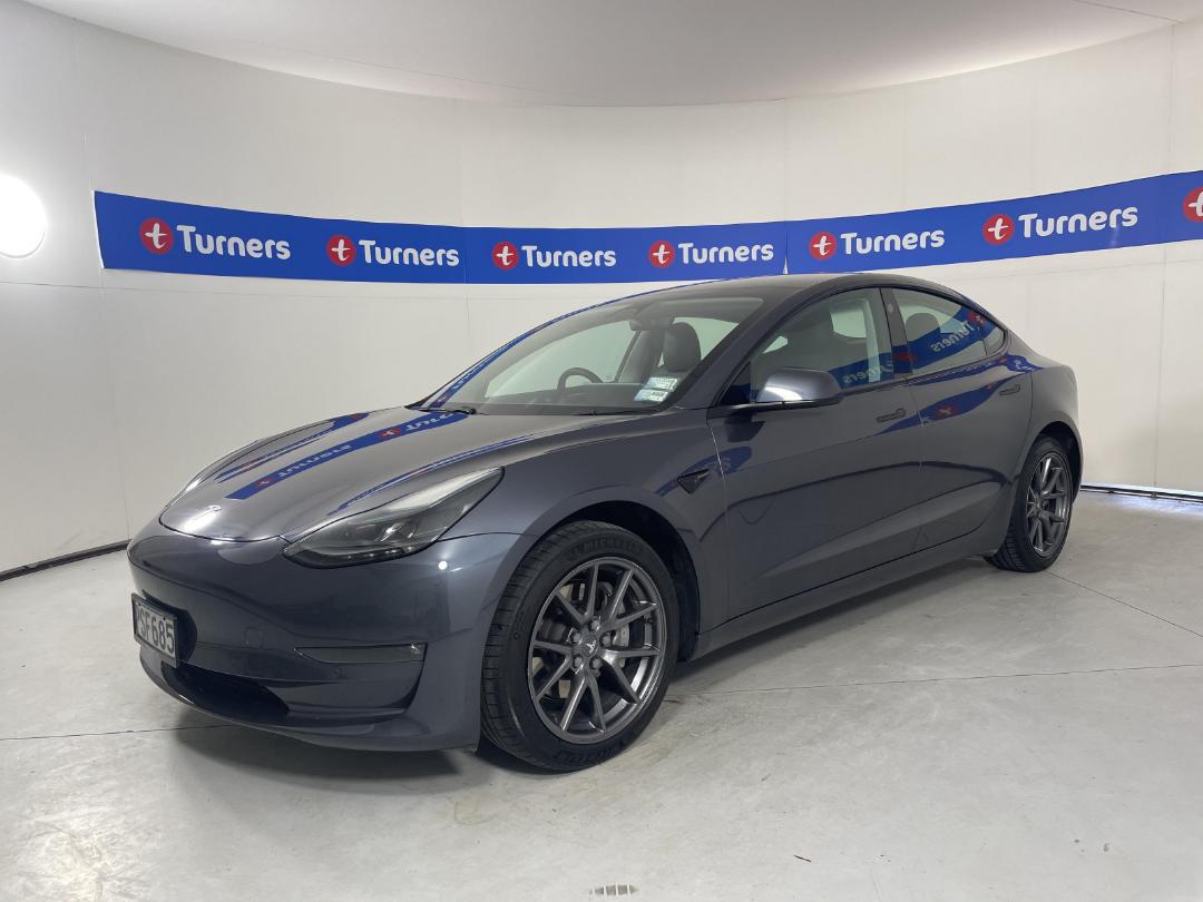 Photo '4' of Tesla Model 3