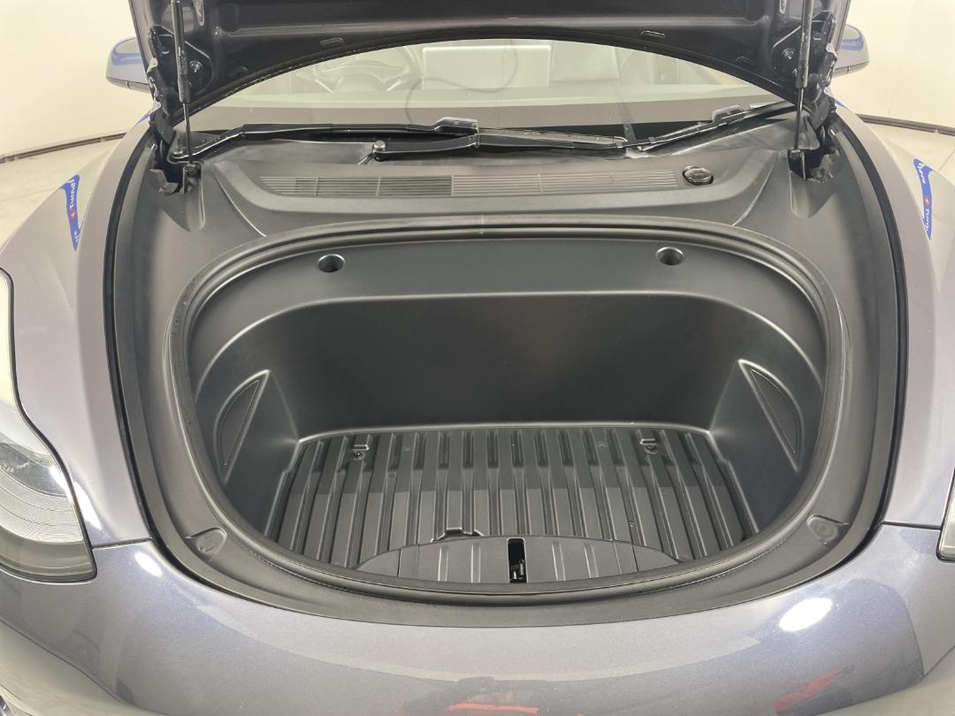 Photo '13' of Tesla Model 3