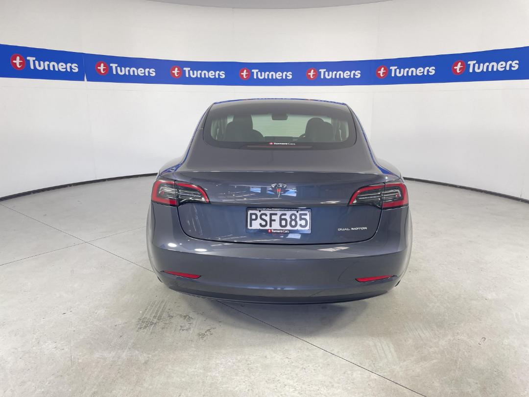 Photo '6' of Tesla Model 3