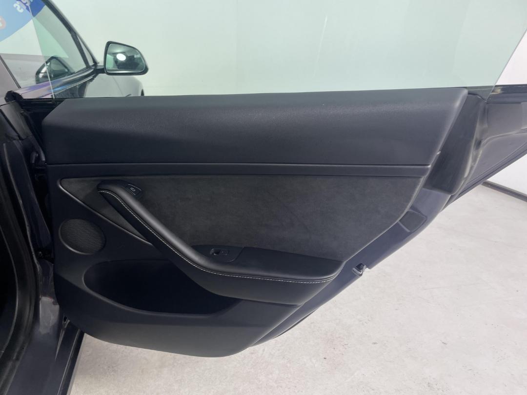 Photo '19' of Tesla Model 3