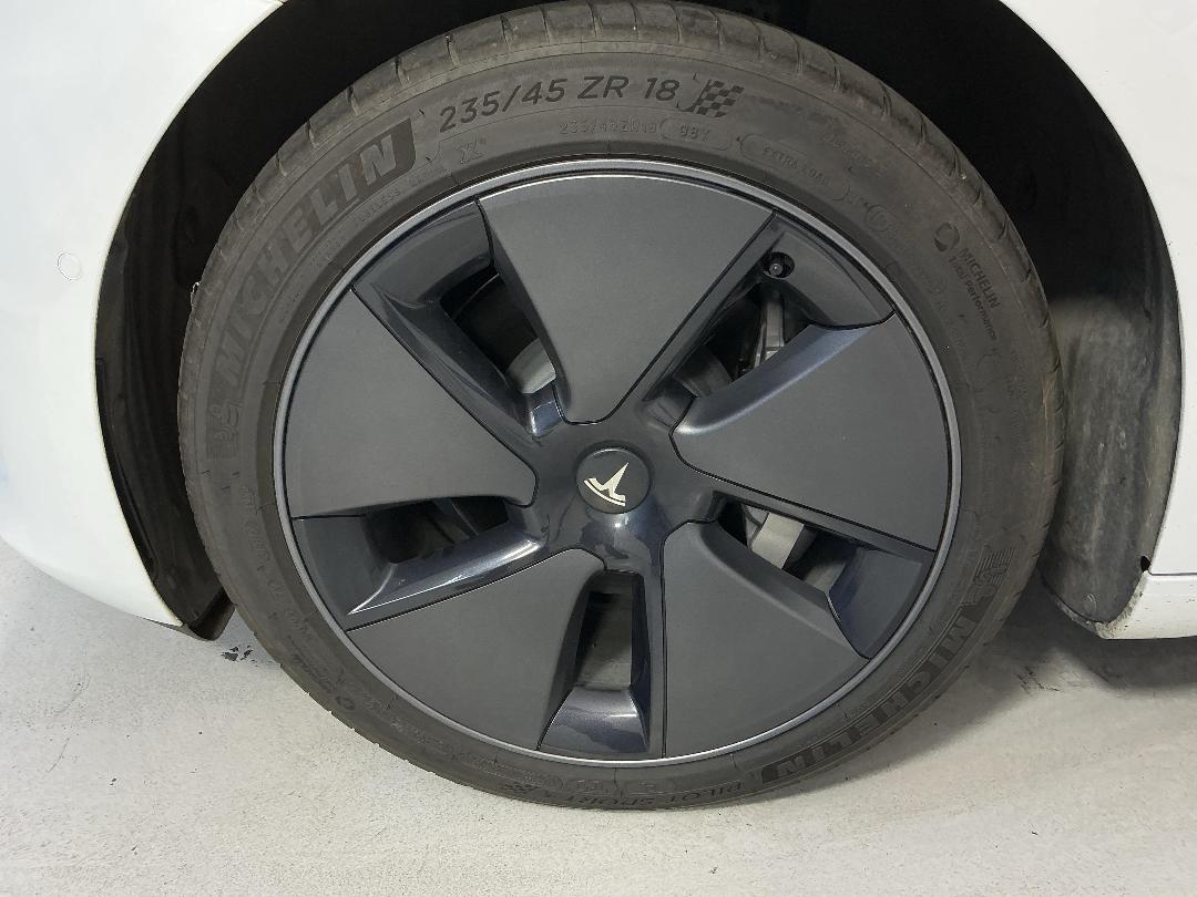 Photo '10' of Tesla Model 3 Photo '10' of Tesla Model 3