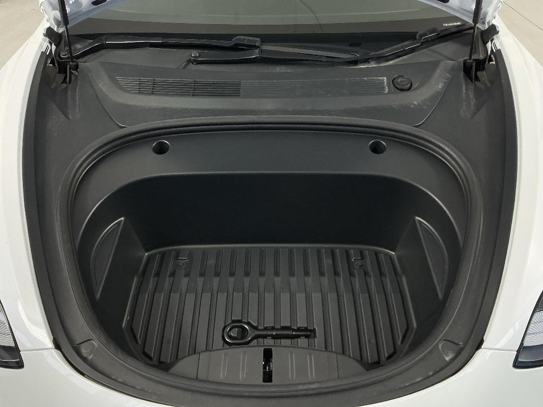 Photo '13' of Tesla Model 3 Photo '13' of Tesla Model 3