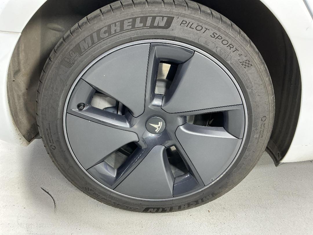 Photo '12' of Tesla Model 3 Photo '12' of Tesla Model 3