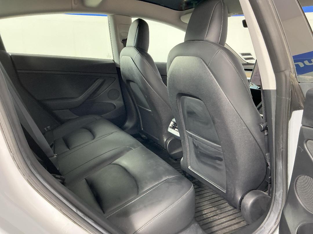 Photo '20' of Tesla Model 3 Photo '20' of Tesla Model 3