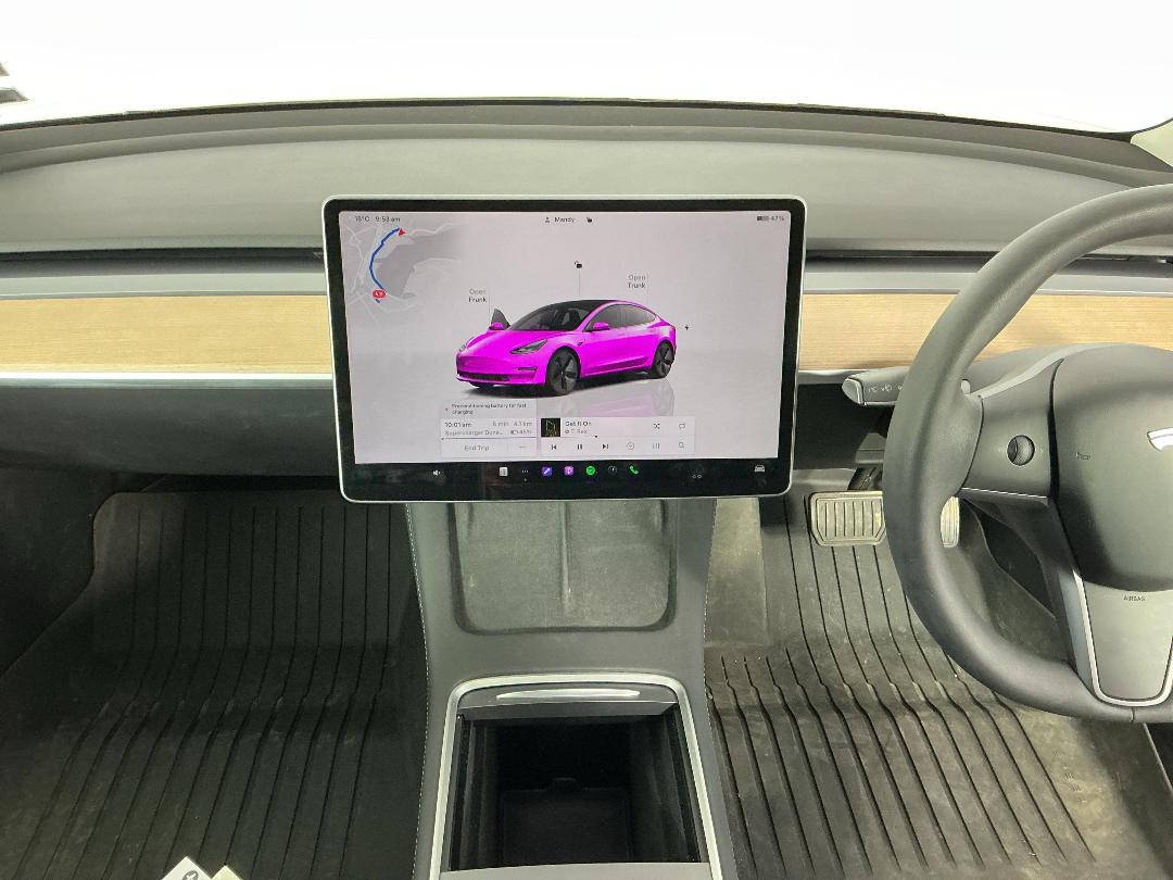 Photo '18' of Tesla Model 3 Photo '18' of Tesla Model 3