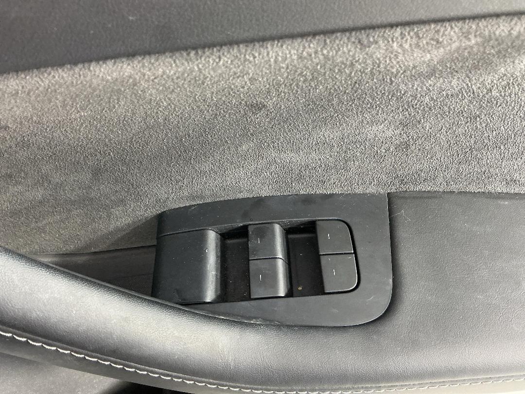 Photo '25' of Tesla Model 3 Photo '25' of Tesla Model 3