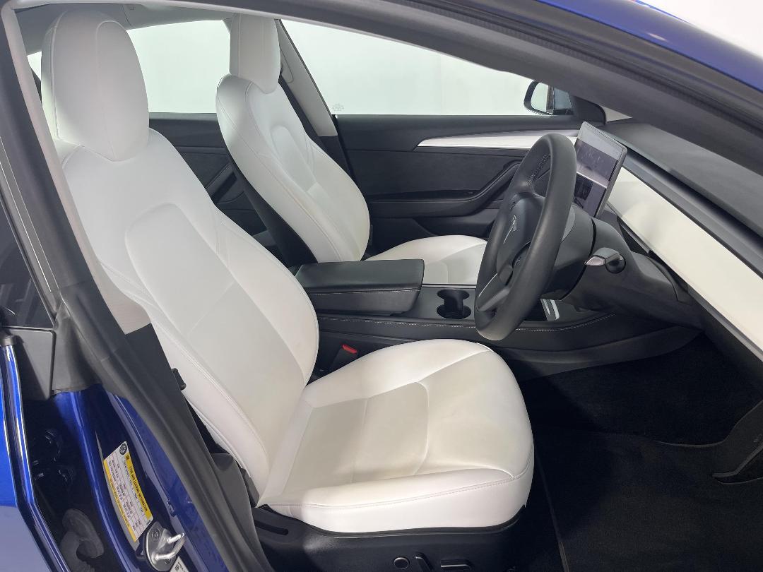 Photo '16' of Tesla Model 3 Photo '16' of Tesla Model 3