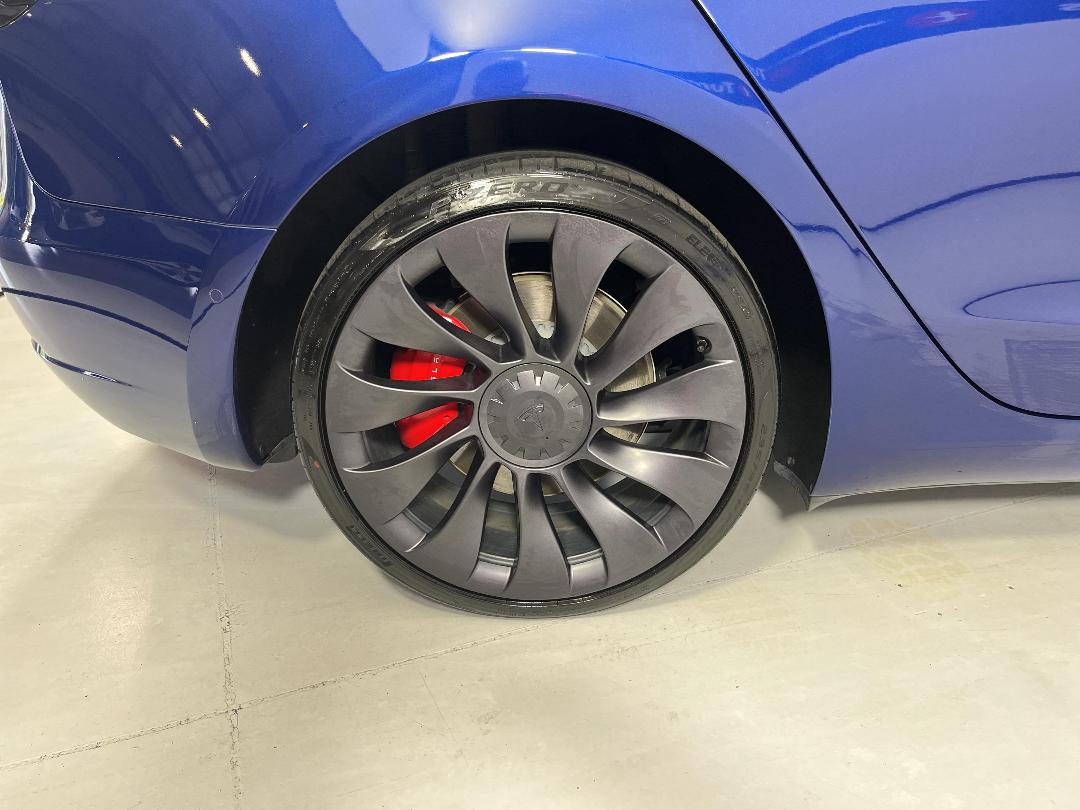 Photo '12' of Tesla Model 3 Photo '12' of Tesla Model 3