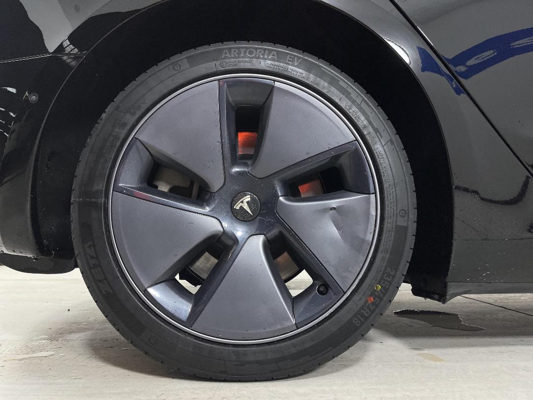 Photo '12' of Tesla Model 3 Photo '12' of Tesla Model 3