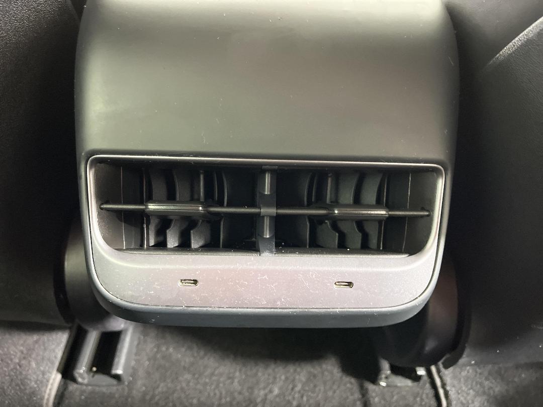 Photo '23' of Tesla Model 3 Photo '23' of Tesla Model 3