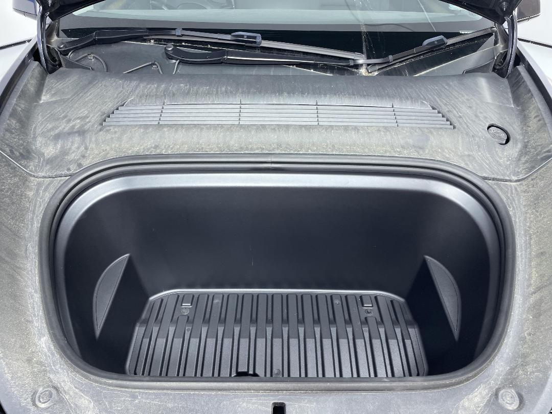 Photo '13' of Tesla Model Y