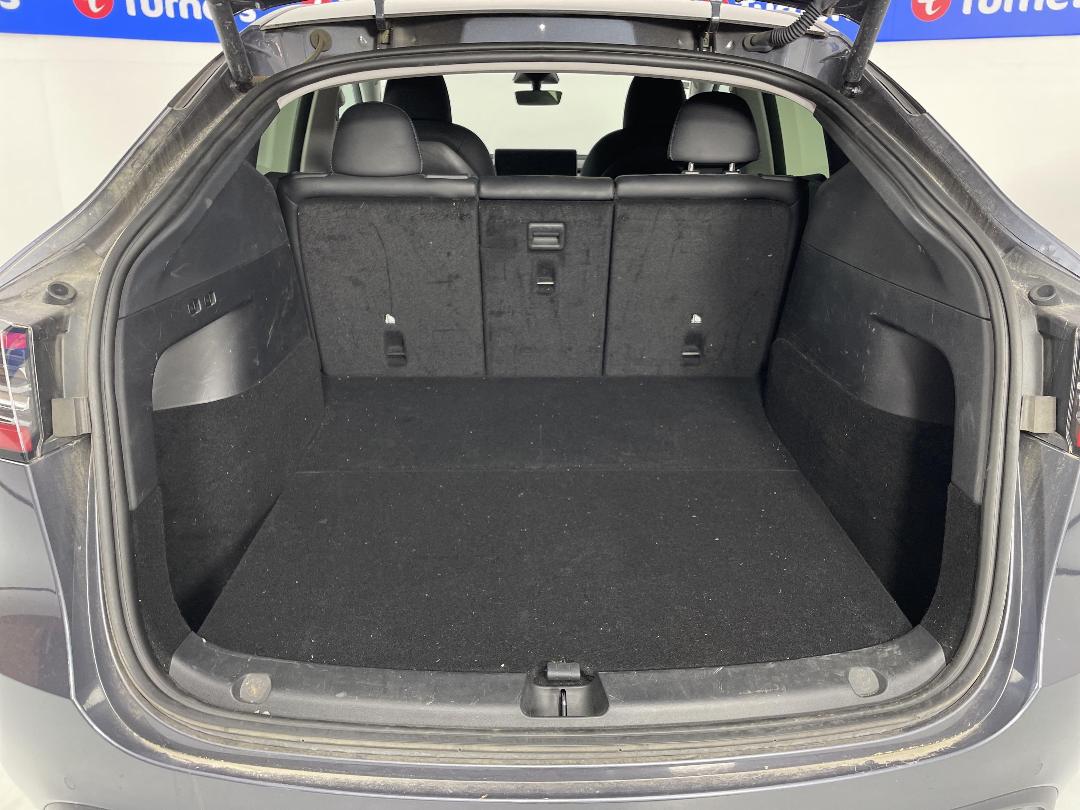 Photo '14' of Tesla Model Y