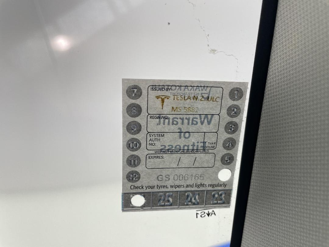 Photo '24' of Tesla Model Y