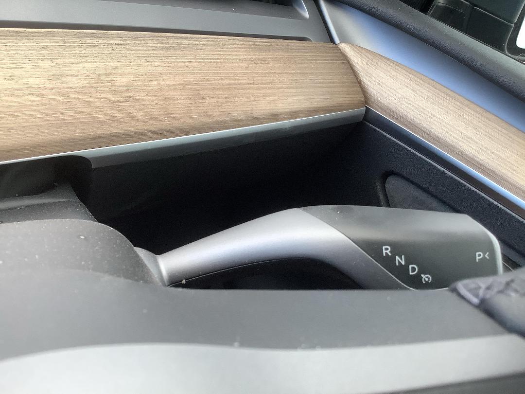 Photo '15' of Tesla Model Y Rear Wheel Drive Photo '15' of Tesla Model Y Rear Wheel Drive