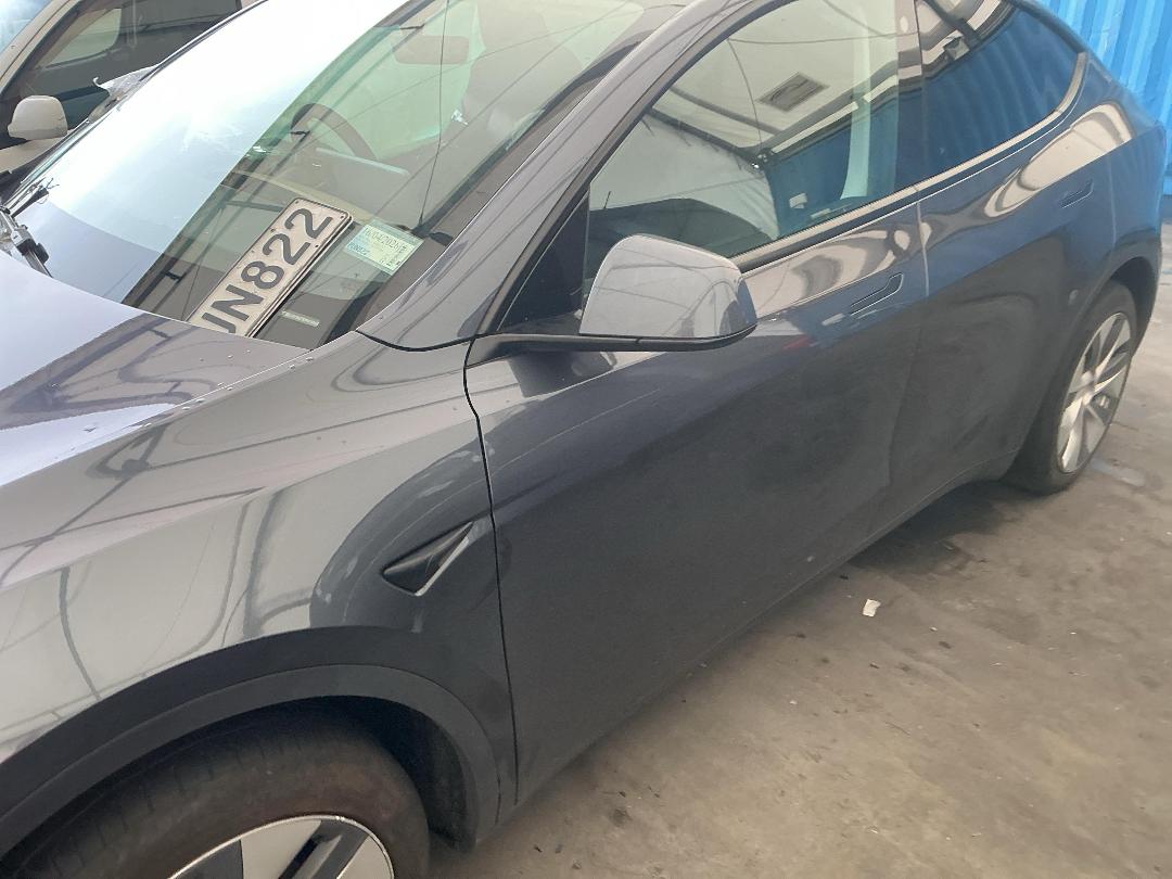 Photo '8' of Tesla Model Y Rear Wheel Drive Photo '8' of Tesla Model Y Rear Wheel Drive