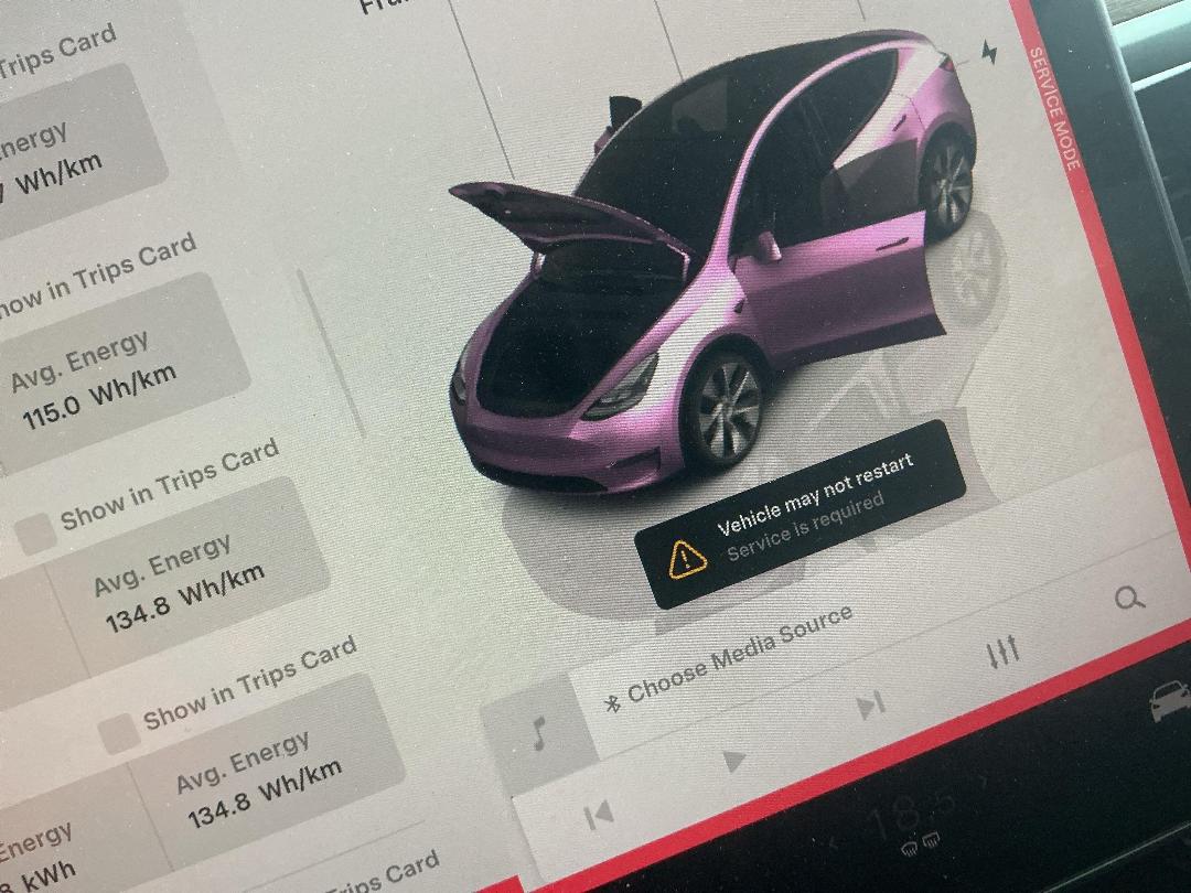 Photo '16' of Tesla Model Y Rear Wheel Drive Photo '16' of Tesla Model Y Rear Wheel Drive