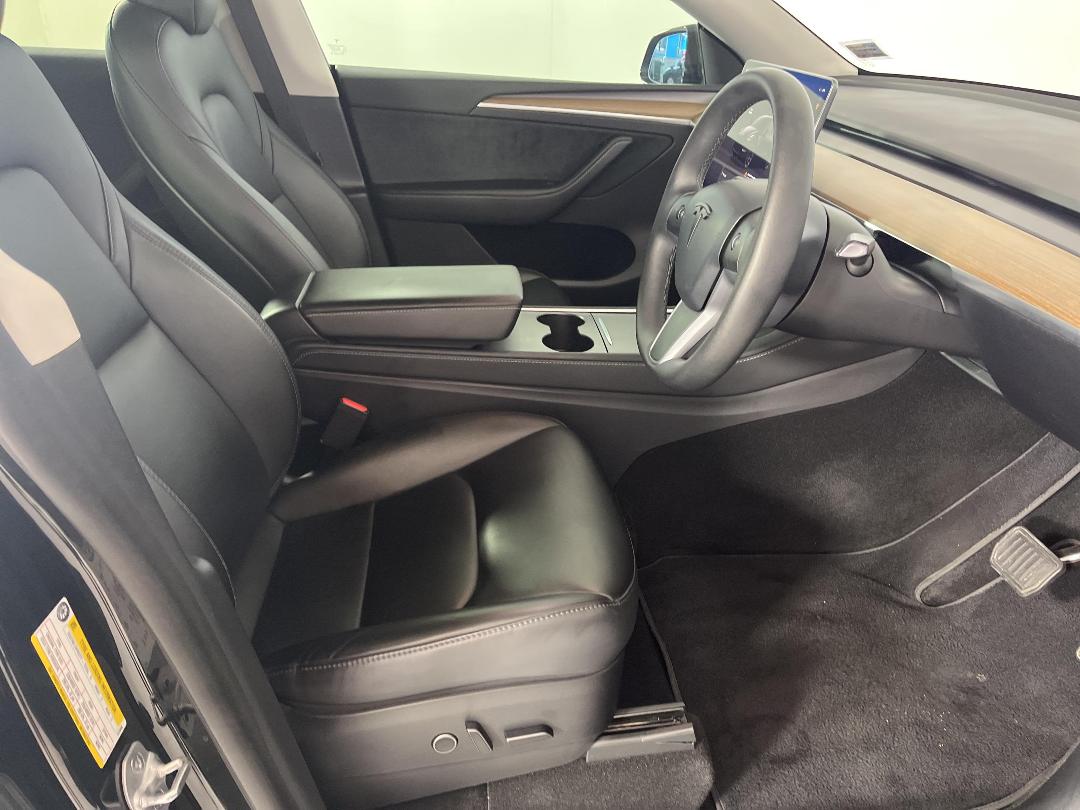 Photo '16' of Tesla Model Y