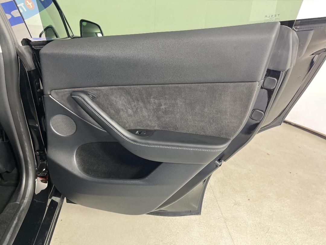 Photo '19' of Tesla Model Y