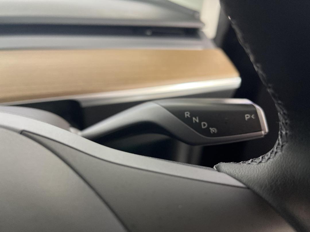 Photo '18' of Tesla Model Y