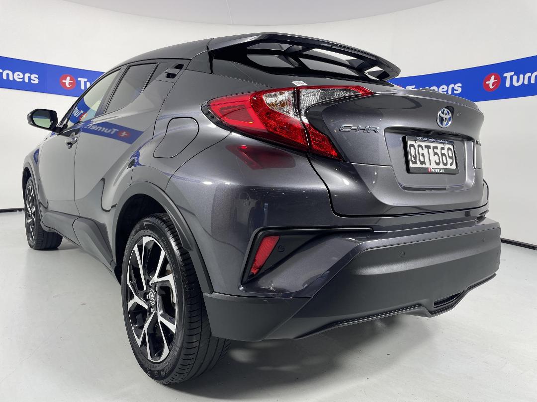 Photo '5' of Toyota C-HR