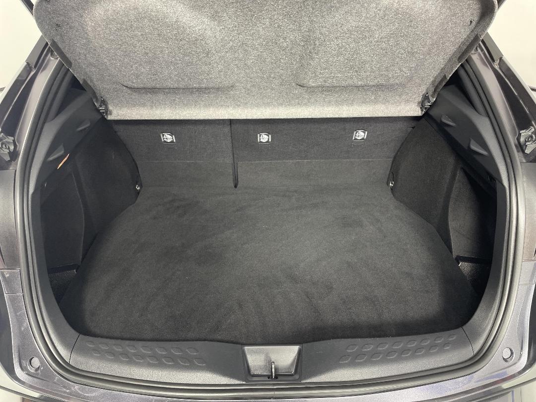 Photo '14' of Toyota C-HR