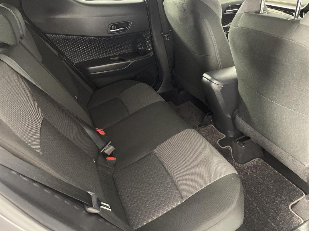 Photo '20' of Toyota C-HR