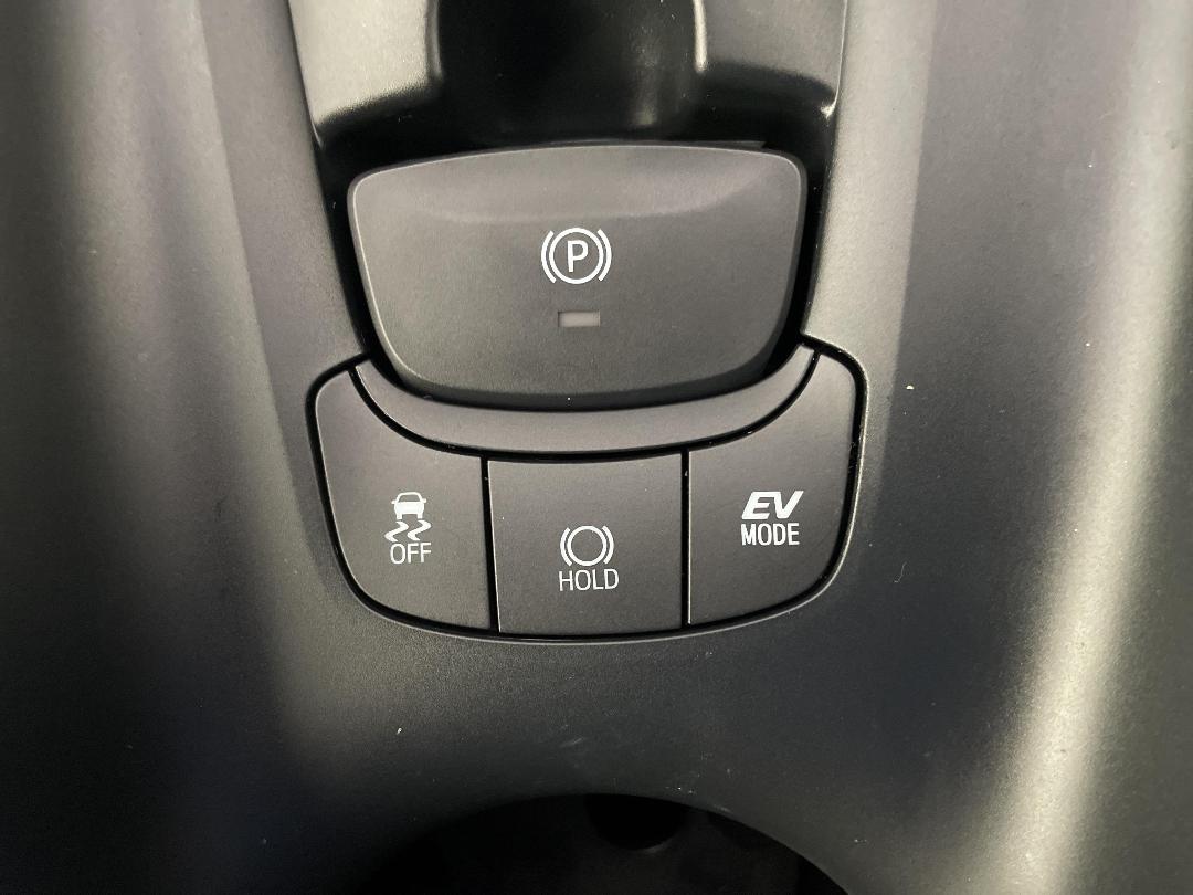 Photo '27' of Toyota C-HR