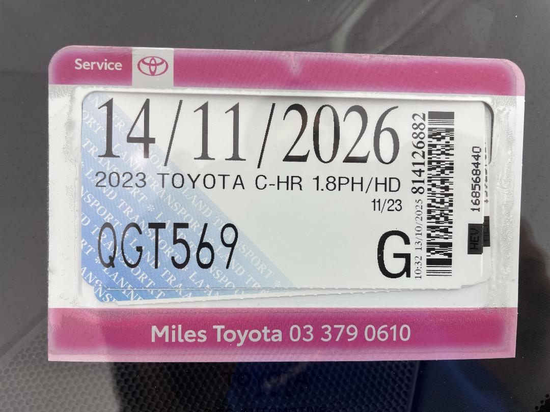 Photo '32' of Toyota C-HR