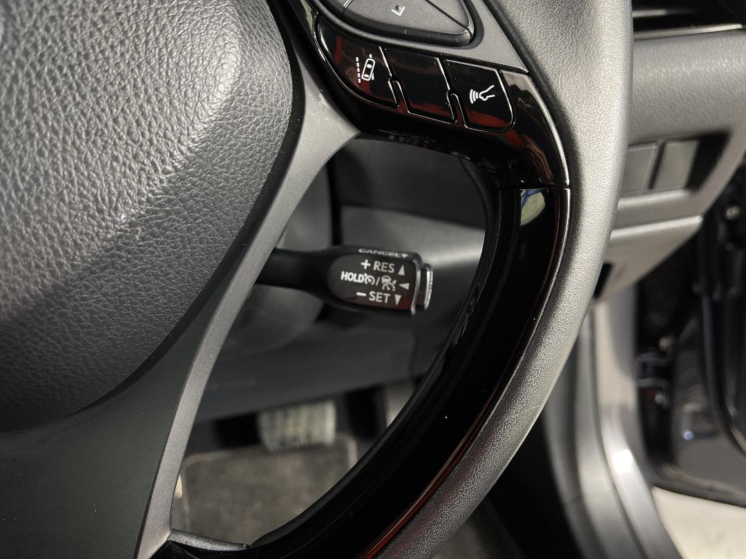 Photo '29' of Toyota C-HR