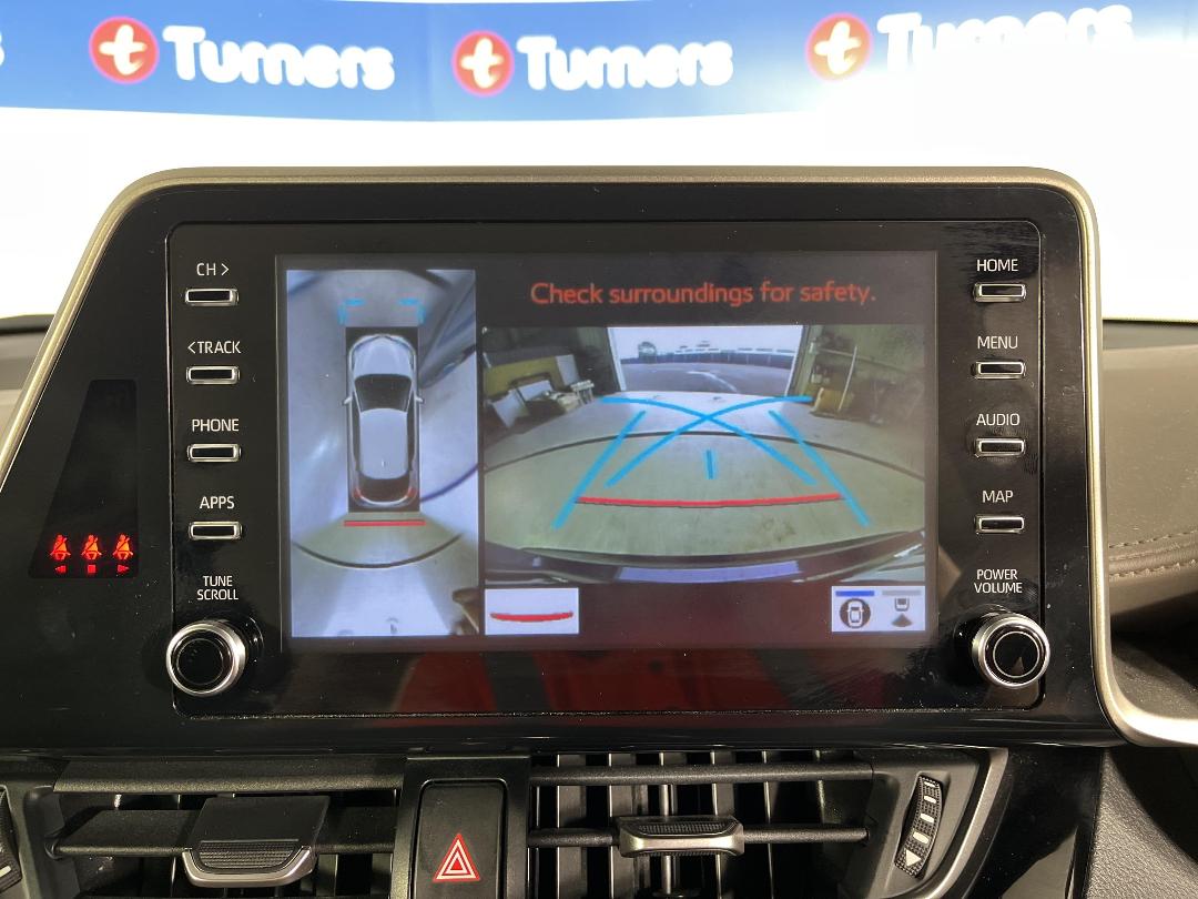 Photo '33' of Toyota C-HR