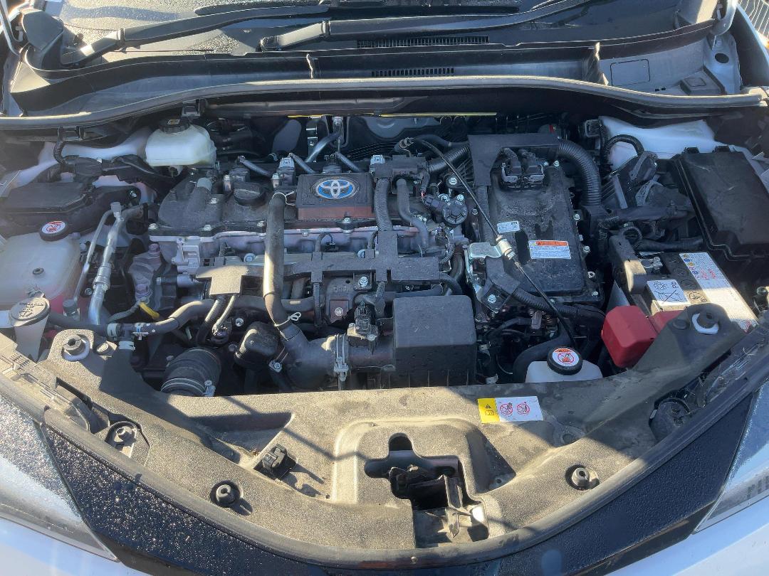 Photo '8' of Toyota C-HR Limited