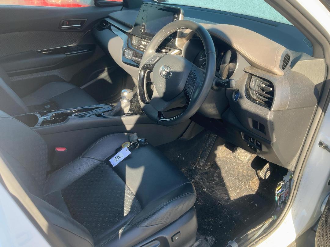 Photo '13' of Toyota C-HR Limited