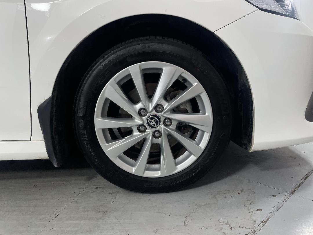 Photo '9' of Toyota Camry