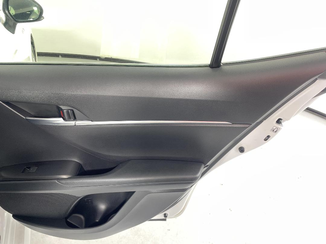 Photo '19' of Toyota Camry