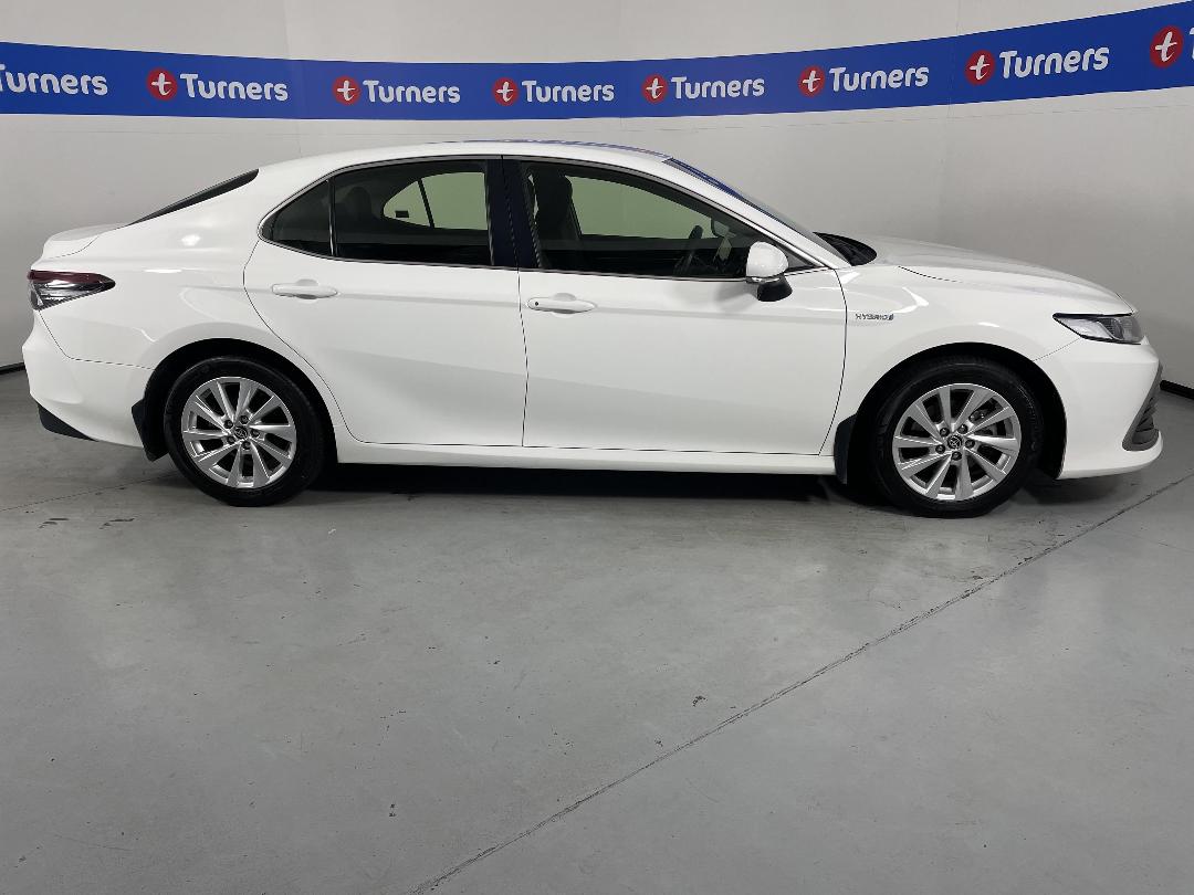 Photo '23' of Toyota Camry