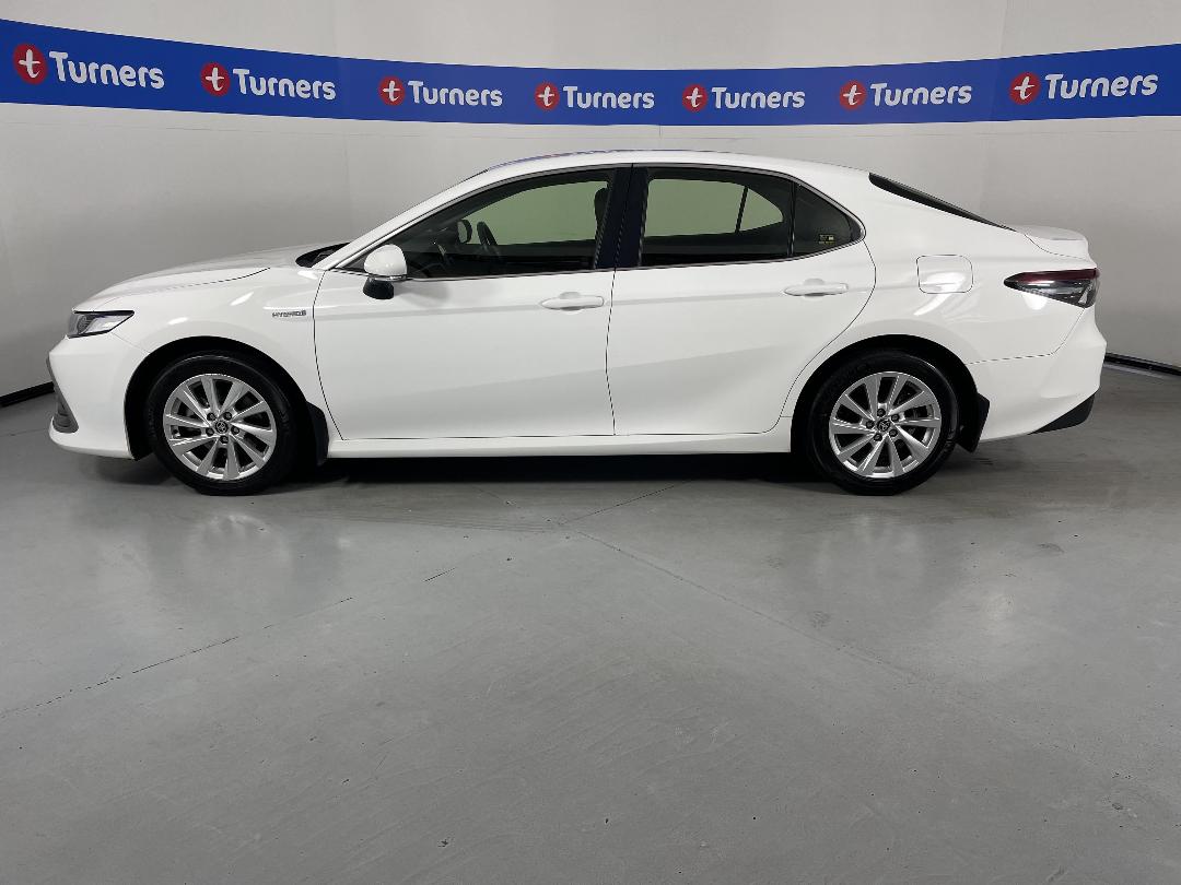 Photo '24' of Toyota Camry