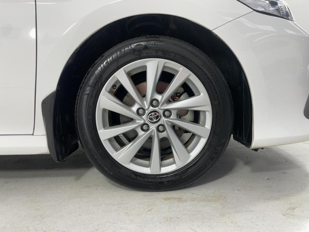 Photo '9' of Toyota Camry